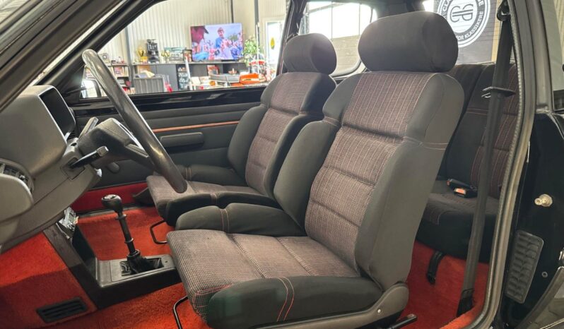 Peugeot 205 1.6 GTI full