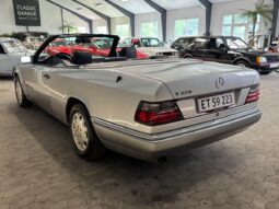 Mercedes-Benz E-Klasse (W124) A124 E320 aut. Cabriolet full