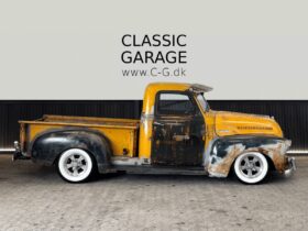Chevrolet 3100 Stepside Short-bed V8