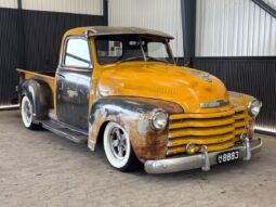 Chevrolet 3100 Stepside Short-bed V8 full