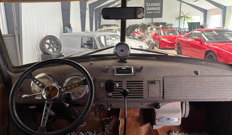 Chevrolet 3100 Stepside Short-bed V8 full