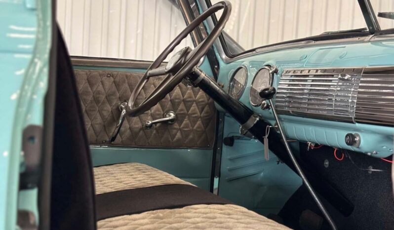 Chevrolet C10 3600 Stepside Long-bed 5-Window full