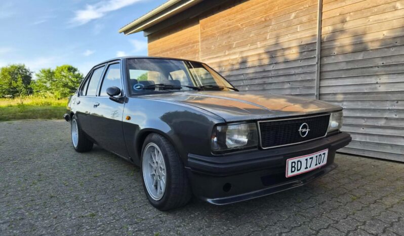 Opel Ascona B full