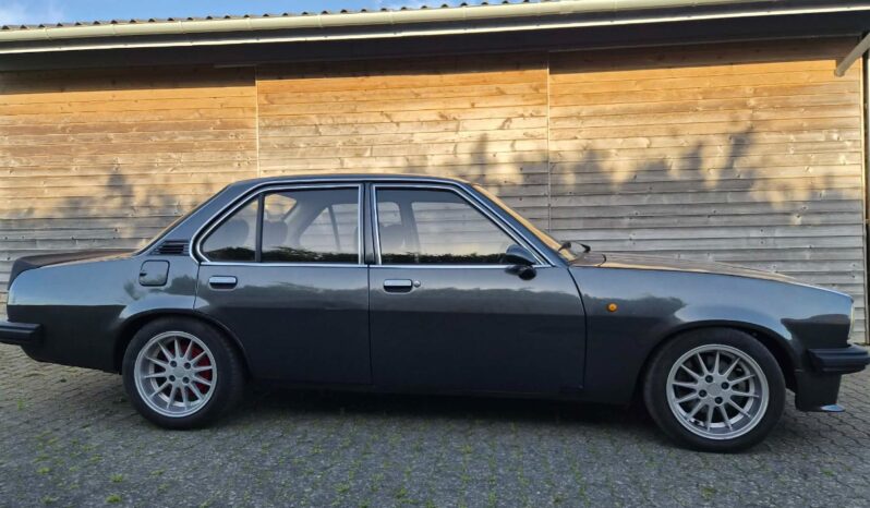 Opel Ascona B full