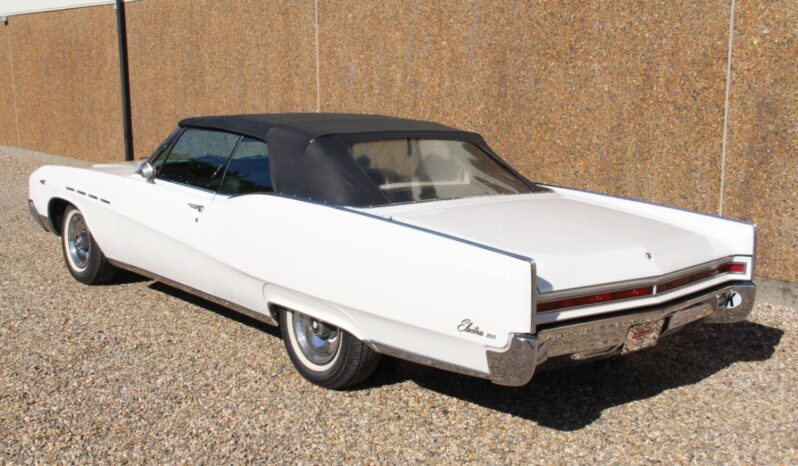 Buick Electra 225 cab full