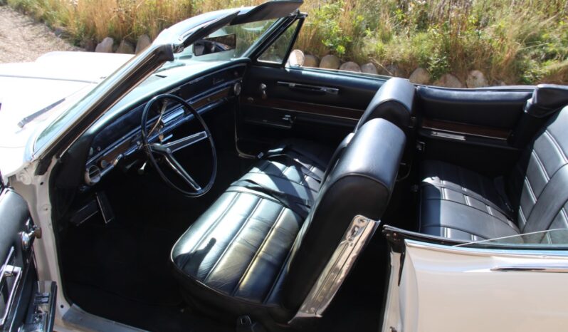 Buick Electra 225 cab full
