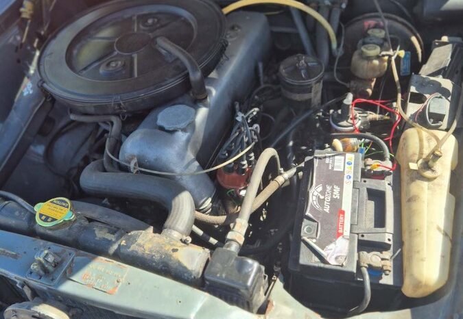 Mercedes-Benz 200-230 (W115) 230,6 full