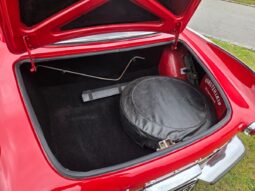 Volvo P 1800 E full