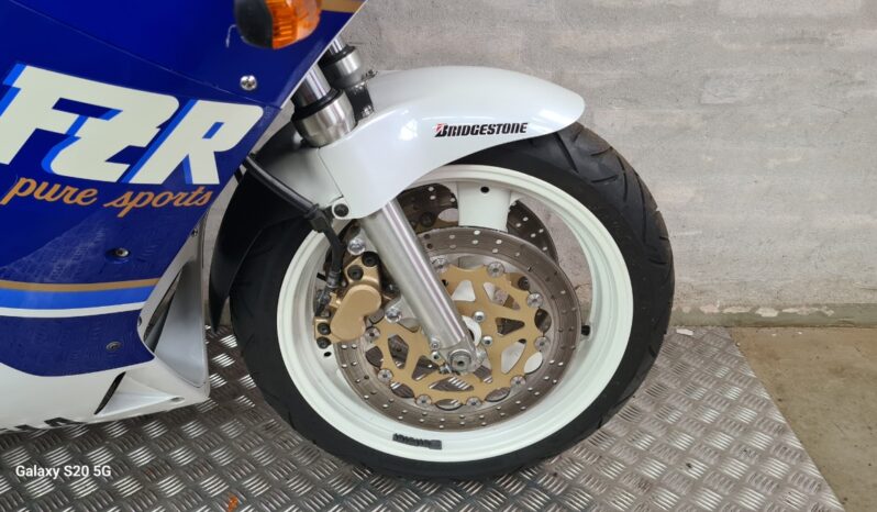 Yamaha FZR 1000 Genesis full