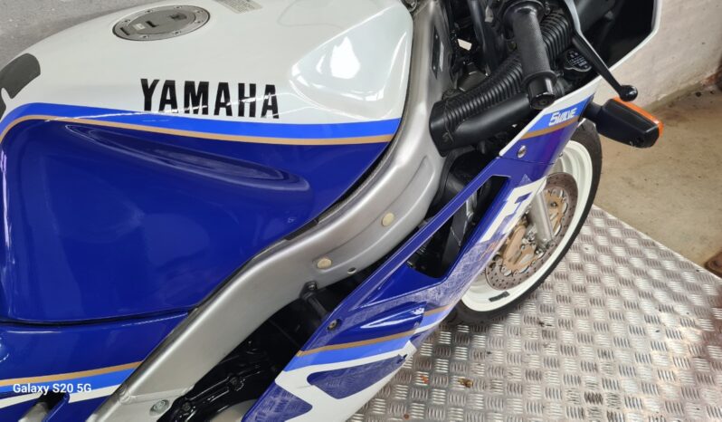 Yamaha FZR 1000 Genesis full