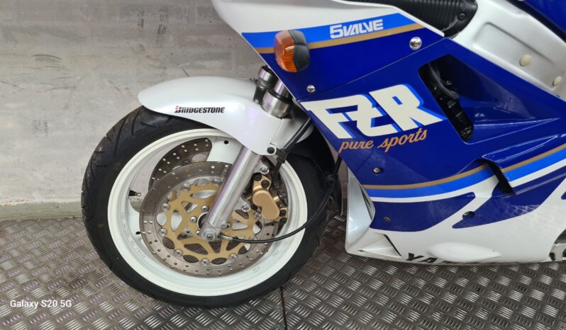 Yamaha FZR 1000 Genesis full