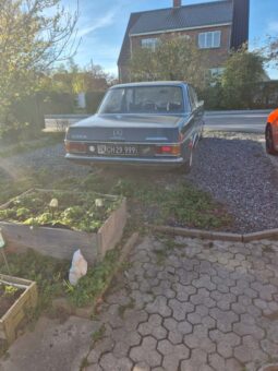 Mercedes-Benz 200-230 (W115) 230,6 full