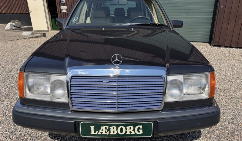 Mercedes-Benz E-Klasse (W124) 300TE 4Matic full