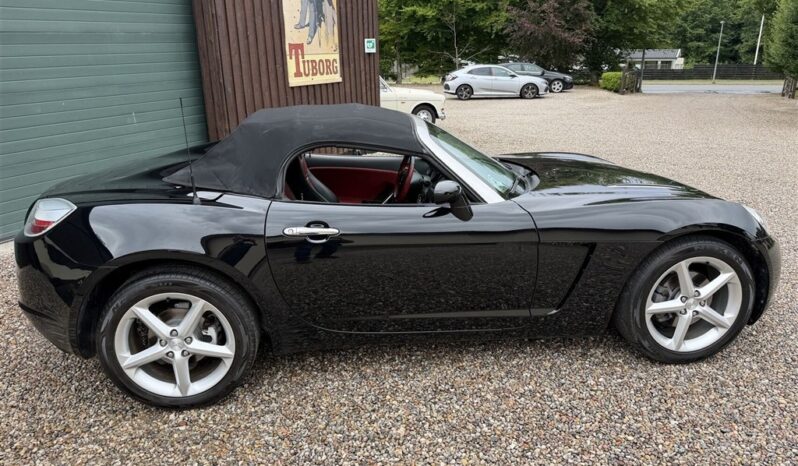 Opel GT 2,0 Turbo full