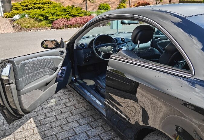 Mercedes-Benz CLK 240 full