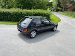 Peugeot 205 1,9 GTI full