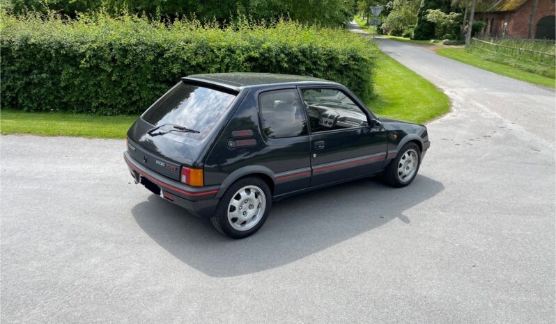 Peugeot 205 1,9 GTI full