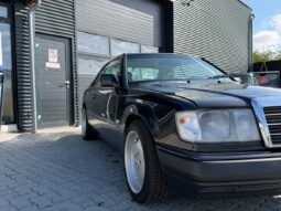Mercedes-Benz 300 (W186) 300 CE Coupé full