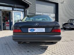 Mercedes-Benz 300 (W186) 300 CE Coupé full