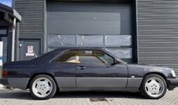 Mercedes-Benz 300 (W186) 300 CE Coupé full