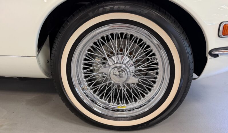 Jaguar E-Type Serie 3 5.3 Roadster full