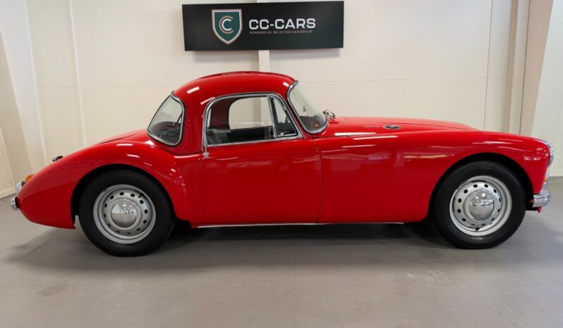 MG MGA Mk 2 Coupe full