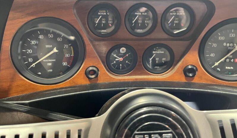 Fiat Dino 2400 Coupe full