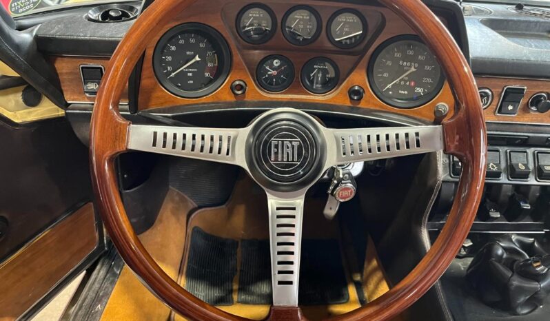 Fiat Dino 2400 Coupe full