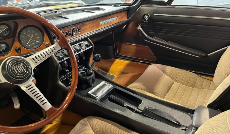 Fiat Dino 2400 Coupe full