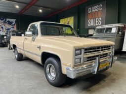 Chevrolet C10 C10 Silverado Pickup V8