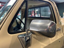 Chevrolet C10 C10 Silverado Pickup V8 full