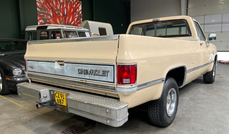 Chevrolet C10 C10 Silverado Pickup V8 full