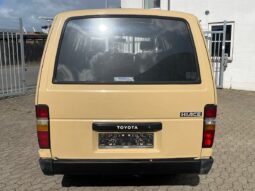 Toyota HiAce Hiace full