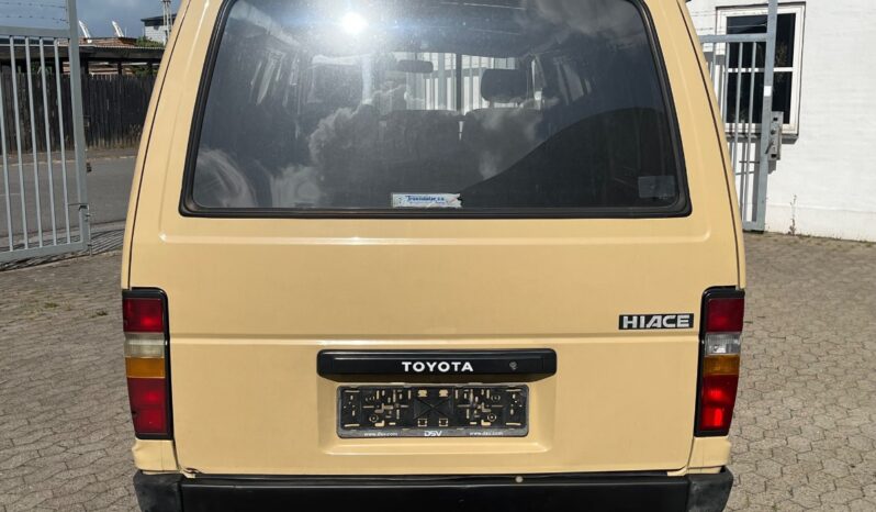 Toyota HiAce Hiace full