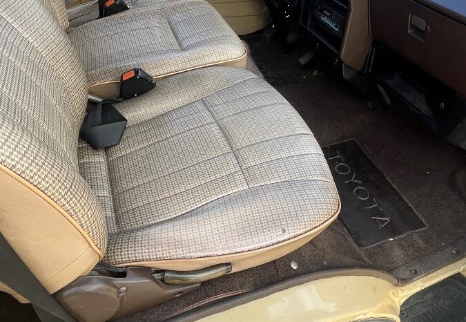 Toyota HiAce Hiace full