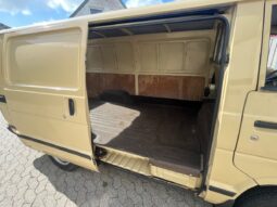 Toyota HiAce Hiace full