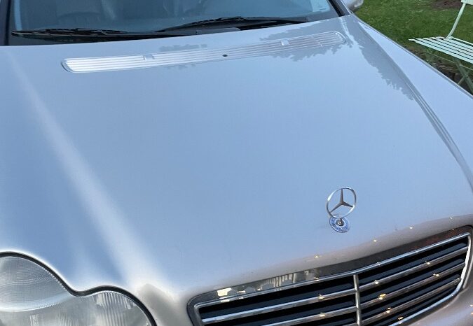 Mercedes-Benz C-Klasse (W202) C32 AMG full