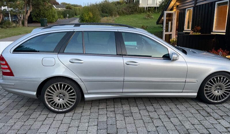 Mercedes-Benz C-Klasse (W202) C32 AMG full