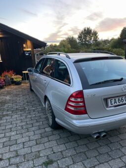 Mercedes-Benz C-Klasse (W202) C32 AMG full