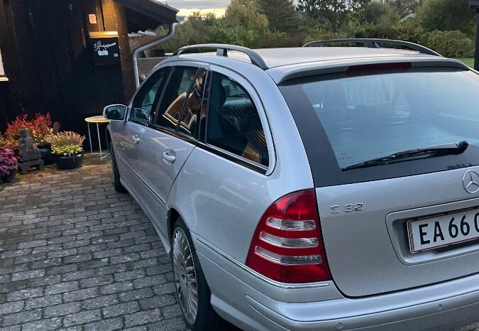 Mercedes-Benz C-Klasse (W202) C32 AMG full