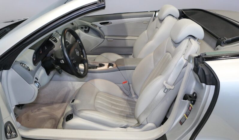 Mercedes-Benz SL (R230) SL55 AMG full