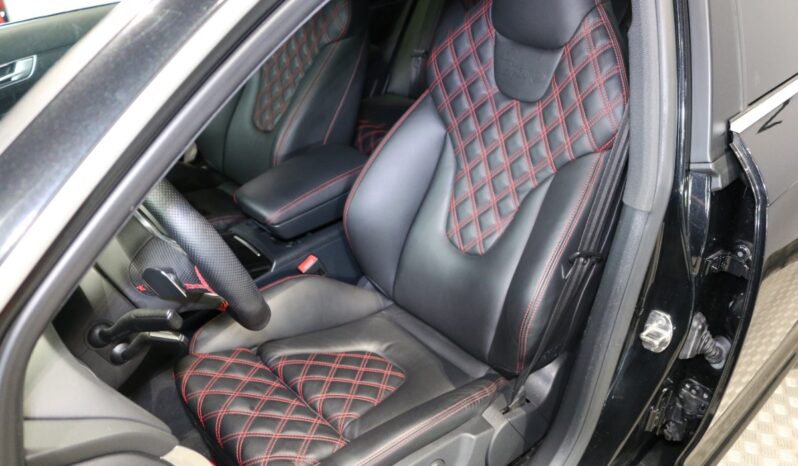 Audi RS RS6 V10 5.0 TFSI Avant full