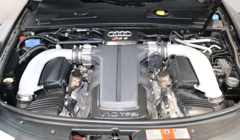 Audi RS RS6 V10 5.0 TFSI Avant full