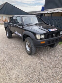 Toyota 1000 Hilux 4×4 full