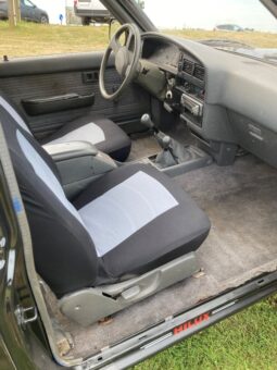 Toyota 1000 Hilux 4×4 full