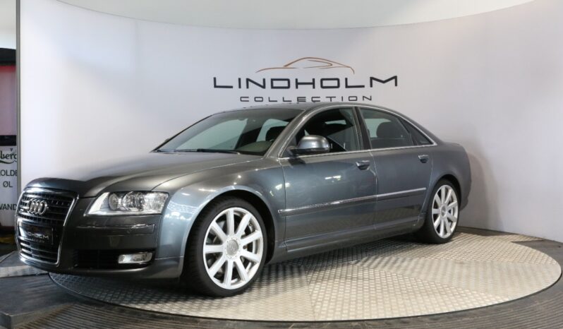 Audi A8 4.2 FSi Quattro full