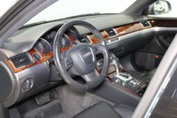 Audi A8 4.2 FSi Quattro full