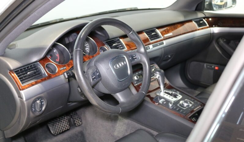 Audi A8 4.2 FSi Quattro full
