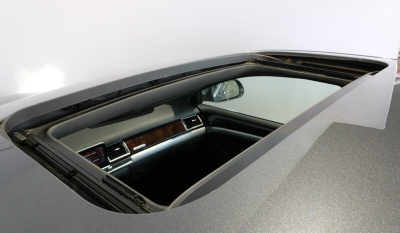 Audi A8 4.2 FSi Quattro full