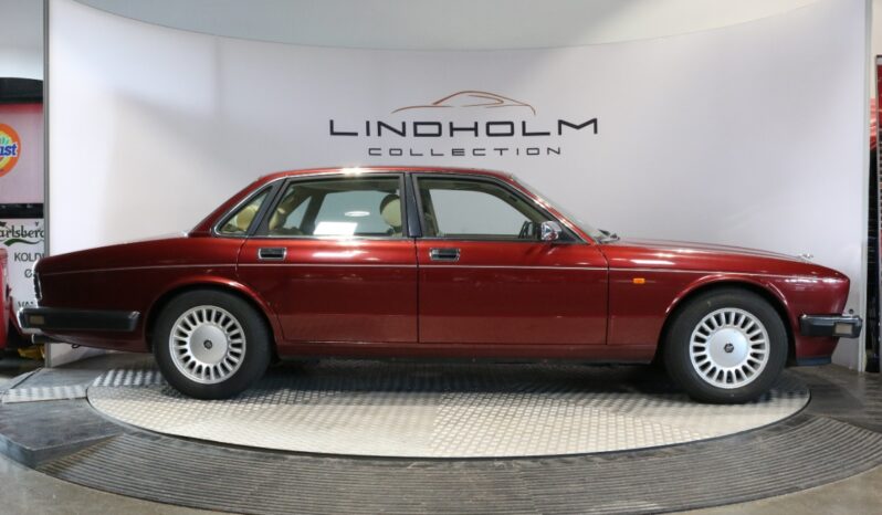 Jaguar XJ12 XJ 40 full